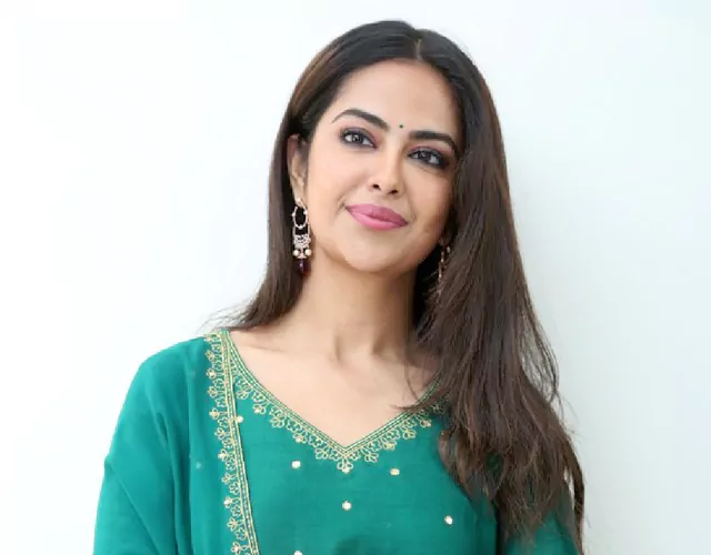 Actress Avika Gor Gallery